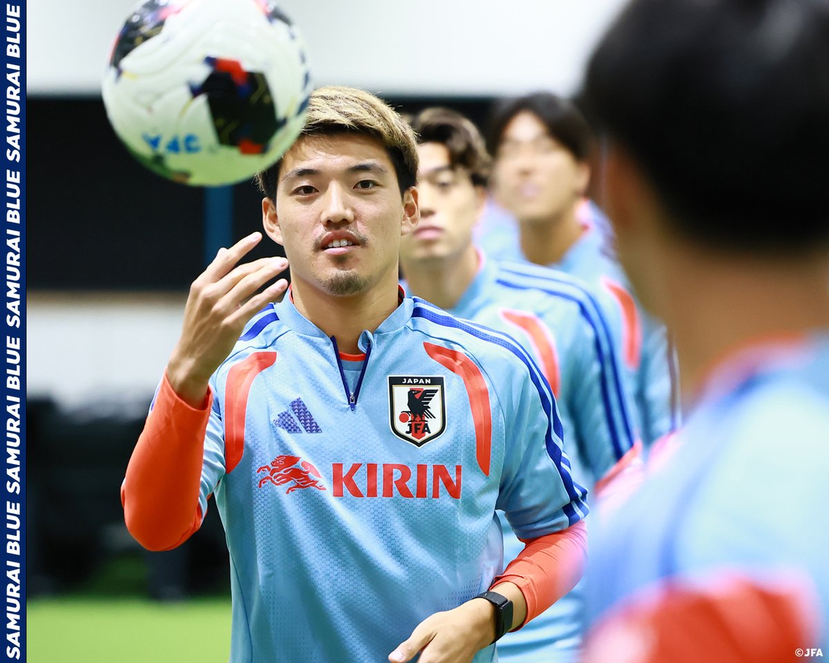 jfa_samuraiblue's tweet photo. 🔹𝗦𝗔𝗠𝗨𝗥𝗔𝗜 𝗕𝗟𝗨𝗘🔹

活動初日は室内でトレーニングを行いました💪

#サッカー日本代表 https://t.co/B5LHUKu15t