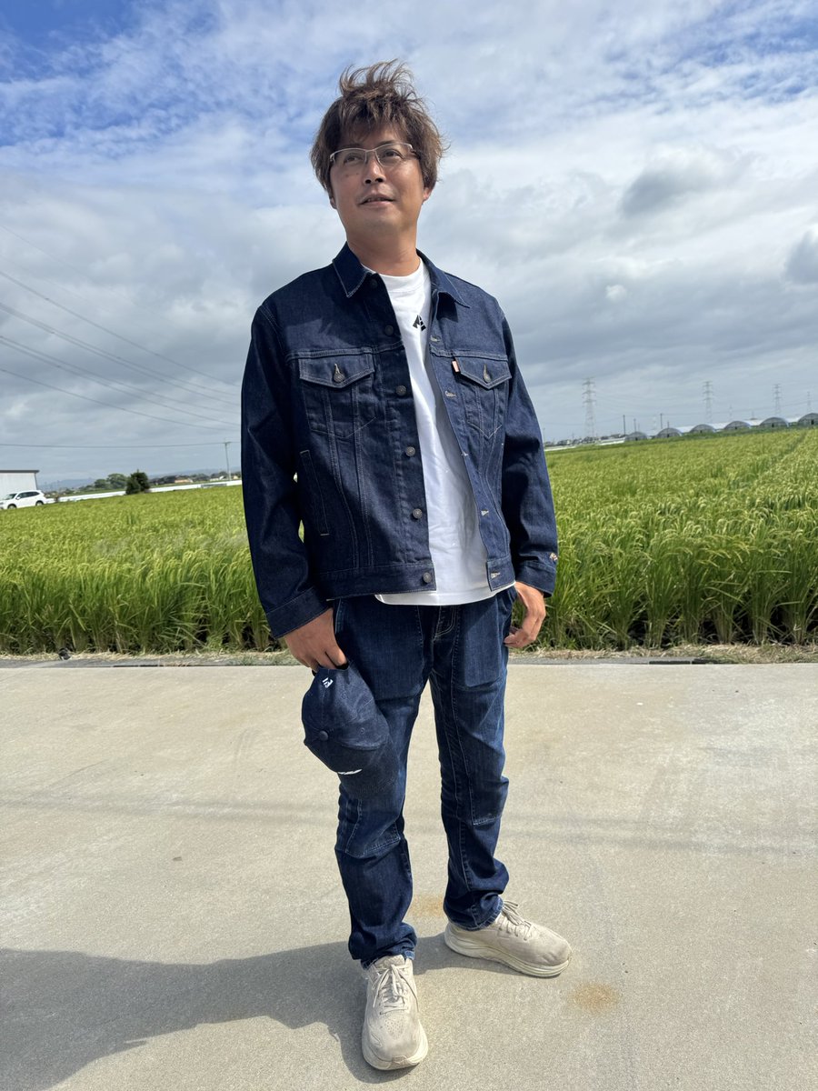 araka_official's tweet photo. 釣りよかメンバーに聞いてみた！🎤👖
Part 2！！

実際デニムどうなん？ってことで、
普段から穿いてるメンバーにリアルなところ聞いてます😂

それぞれお気に入りポイントが違うのも面白い。笑

ARAKA DENIMは
9/25（金）再販売です🔥

販売は18時から🙆‍♂️

前回買えなかった方も、買い足したい方もぜひ！！！

🔻発売のデニムシリーズはこちら🔻
https://t.co/LkDBakMRRr

#araka #釣りよかでしょう #釣りよか #国産デニム #デニム

@tsuriyokach