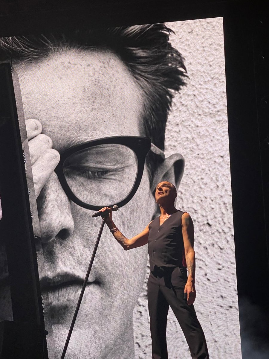 gabovazquezg's tweet photo. Hace dos años, el #mementomori de #depechemode en el #forosol...
@depechemode
#davegahan #martinLgore https://t.co/SWjJ7micYp