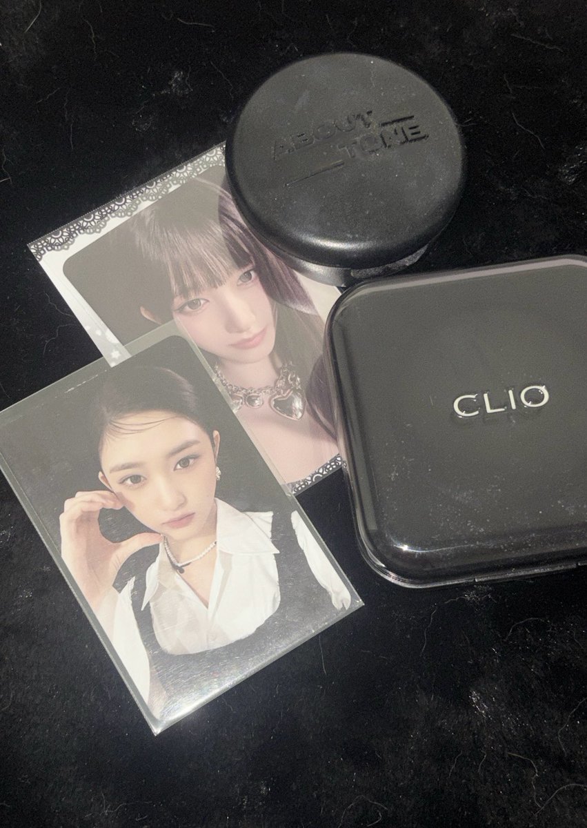 aen2o's tweet photo. 어후.. 그만사야지ㅎㅎ

#포카마켓 #이서 #아이브 #클리오 #어바웃톤 #에스파 #스타쉽 #에스엠 https://t.co/mQPer3E7nw