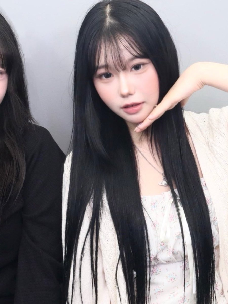 aechanny tweet picture