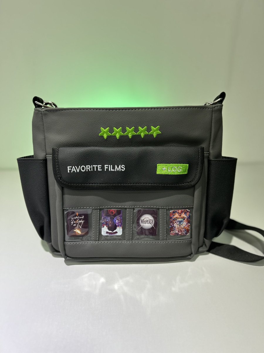 letrinha_art's tweet photo. A bolsa cinema está disponível no site!

https://t.co/XS5Qrg7Sdx https://t.co/ocx09NPrnK