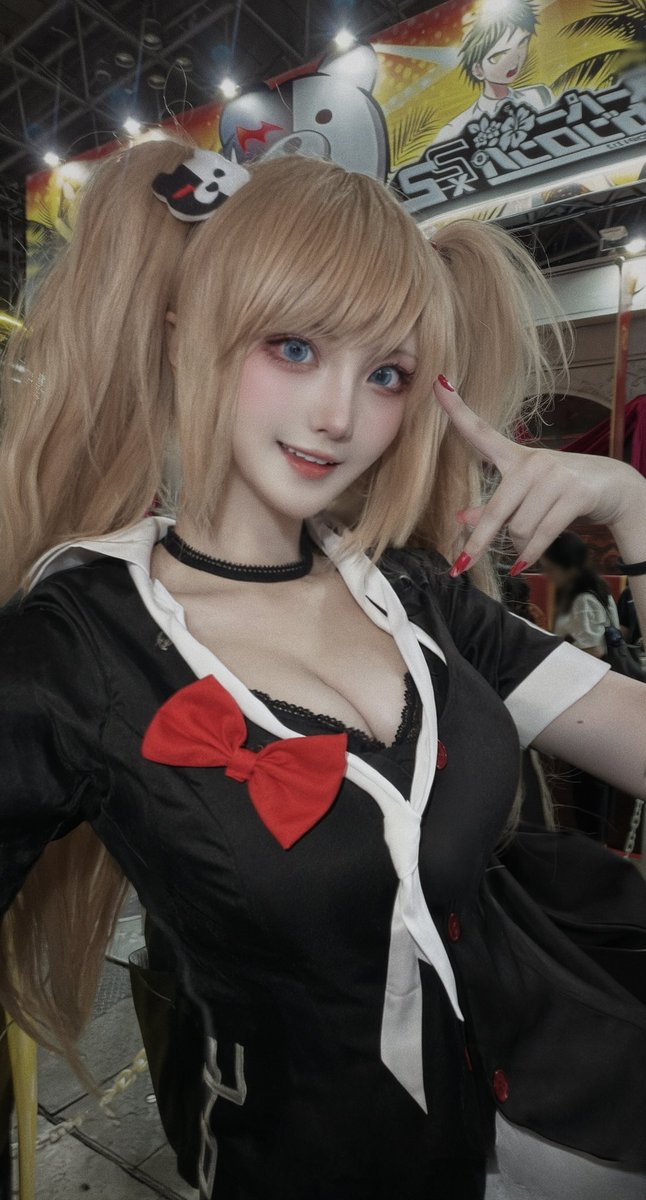 Chocolat_cos0's tweet photo. 江ノ島盾子✨
ブースすごかったなぁぁ

#ダンガンロンパTGS
#TGS2026 https://t.co/3SCpRblIra