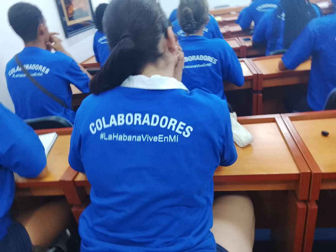 MarielaRondPer's tweet photo. Culminamos una jornada muy provechosa en todo el país con nuestros más jóvenes integrantes de la familia electoral, los que sin ser autoridades nos auxilian en nuestra misión de hacer cada vez más transparentes nuestros procesos.

Vendrán otras jornadas.

 #JovenesPorLaDemocracia https://t.co/EpRBlQWGpt