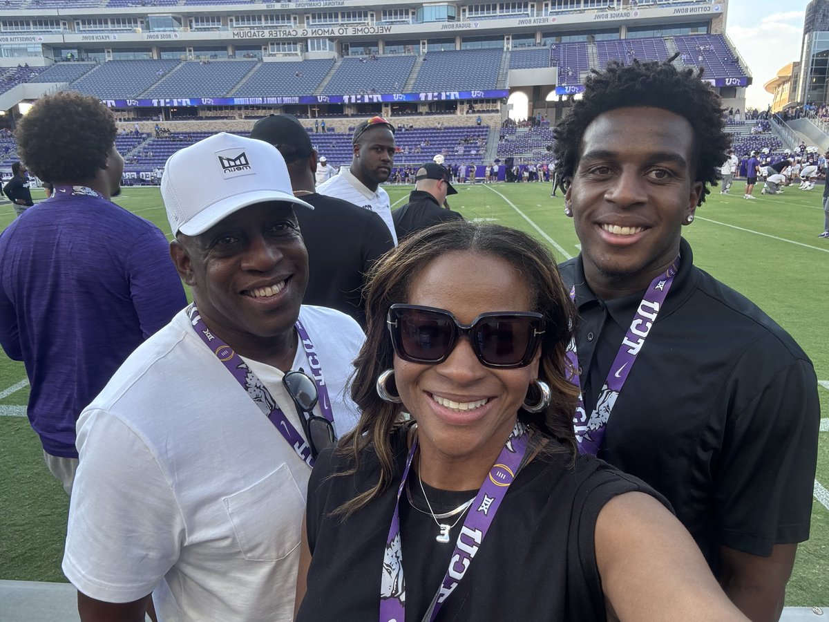 EllisKingATX's tweet photo. Had a great experience @TCUFootball this weekend! Thank you! @realcobebryant and @CoachKWils 
#connectedathletics
#BREAL
@cmoorefrog 
@Payton_Newkirk 
@briansolemsaas 
@RoundRockFB 
@AWilliamsUSA 
@connectedathUSA https://t.co/gPvDNrMo1K