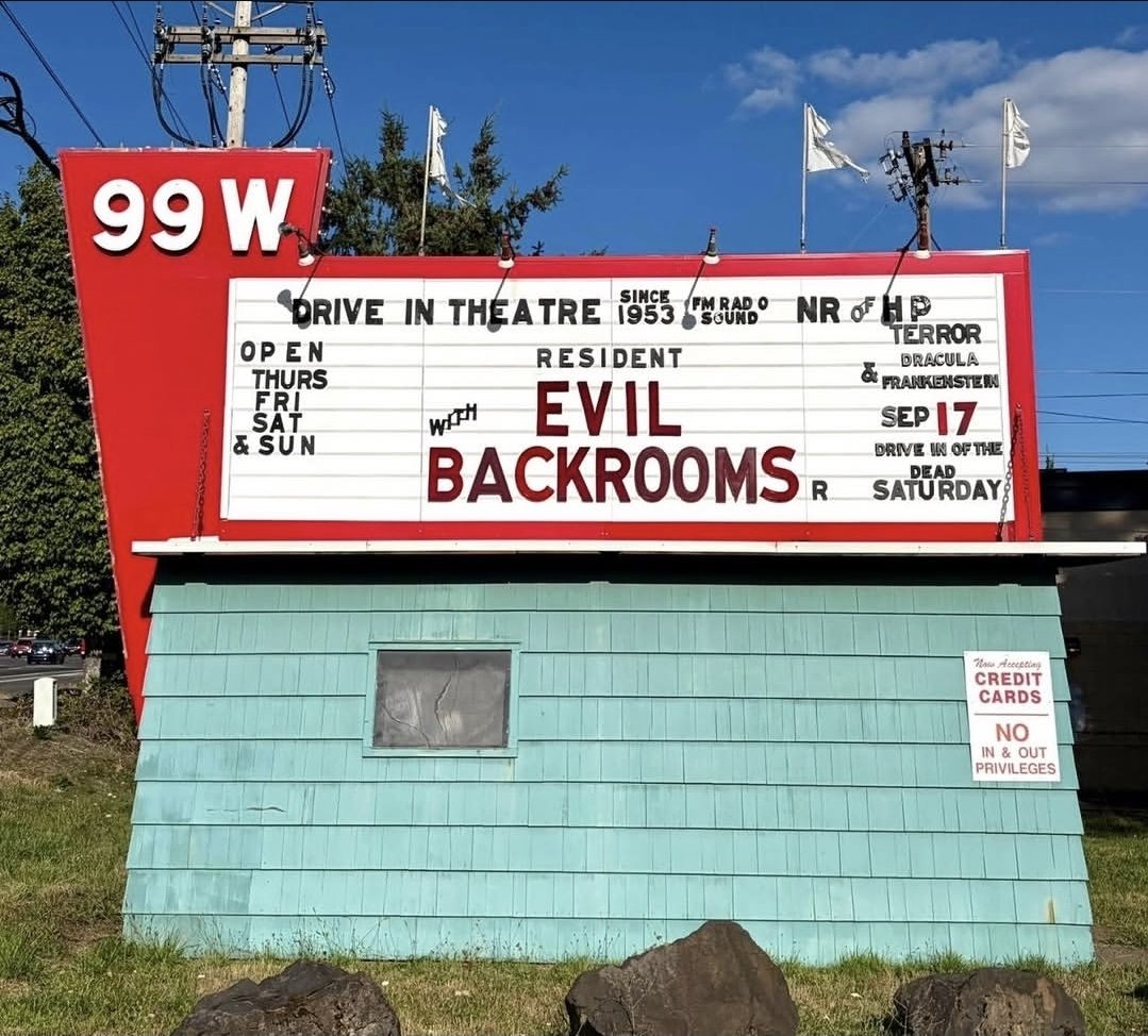 PhelleAlt's tweet photo. bro they got evil backrooms playing tonight https://t.co/HTUavduIre