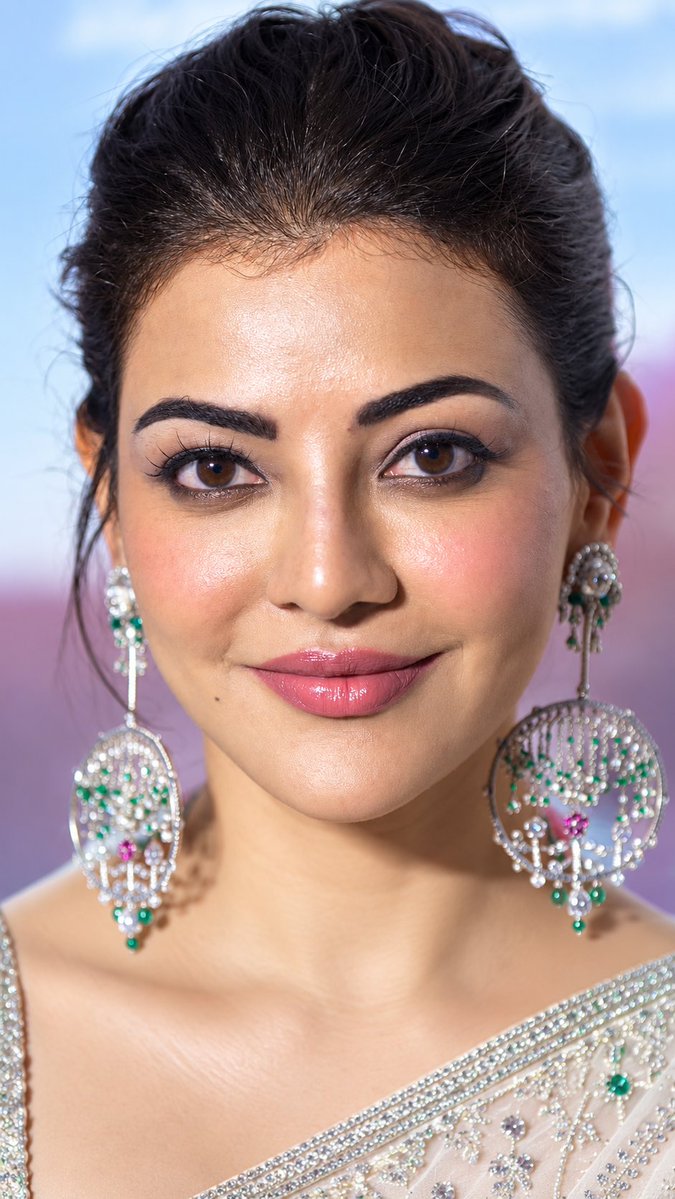 Actresspicturee's tweet photo. Kajal aggarwal

#KajalAggarwal #kajal #teluguactress #actressphoto #actresshd #4kimages #ActressHub #bollywood #tollywood #tiktok #instagram #actress4k #tango #teluguactressphotos #actressphotos https://t.co/AAcl7VAdbH