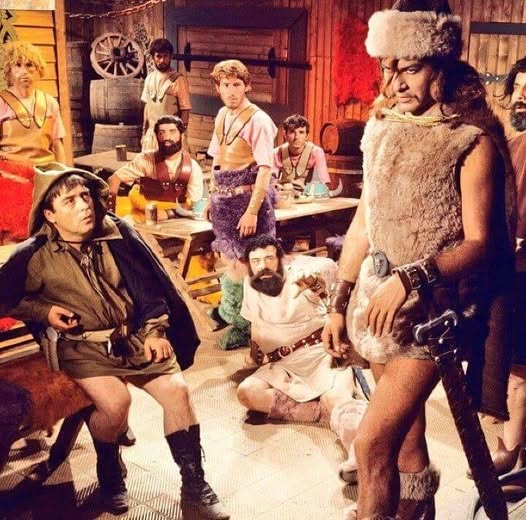 dgv35m's tweet photo. Tarkan, Kostok, Goşa, Pier ve diğerleri.
Kimseyle  kimsenin  etek boyuyla uğraşmadığı yıllar..
Ne güzel yıllarmış...
Birde bizim denk geldiğimiz yüzyıla bak..
Nasıl bir imtihandır bu..?

 #hisse https://t.co/vUdH3AHWHt