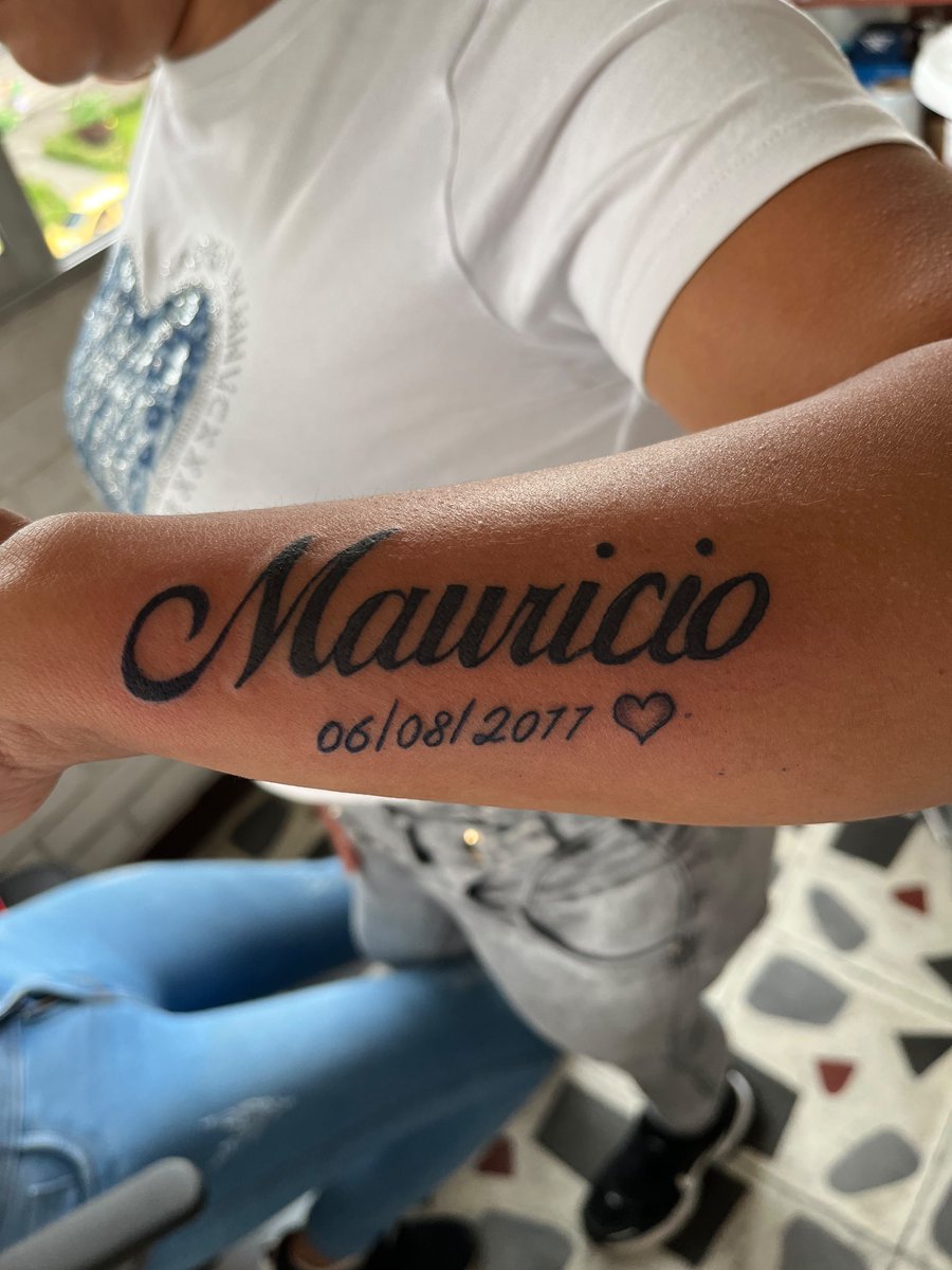 TablonPlay's tweet photo. “Mauricio” tatuaje realizado en StudioDamn
Citas y cotizaciones: 3113718073
#mauricio #tatuaje #tattoo #studiodamn #pereira #brazo #nombre #palabra #fecha #colombia #dosquebradas https://t.co/DguvwHQyIb