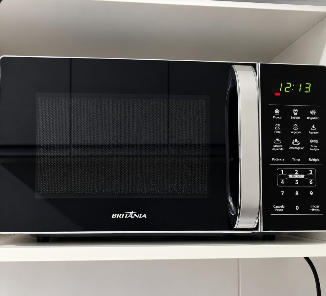 PegaPromosBR's tweet photo. PRA FAZER TEU CUP NOODLES 

♨️ Micro-ondas Britânia 20L 127V

🔥 DE 579 | POR 334,49 no Pix
🎟️ CUPOM: ECONOMIA

🔗https://t.co/1zHlF6bCFy https://t.co/Lf1w61vdsh