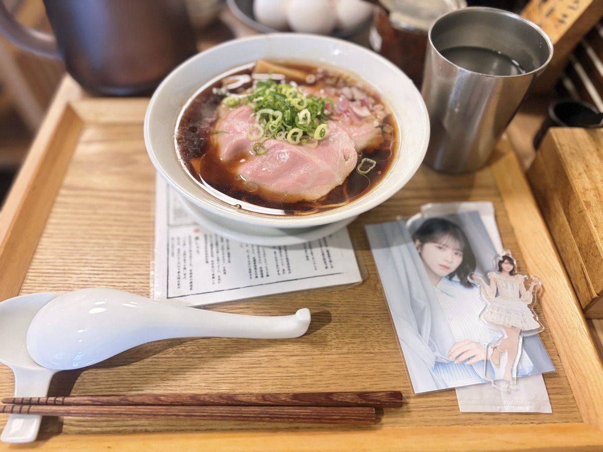mqru08's tweet photo. EBiDANオタクの子とデートしてきましたっ> ̫ <♩
ラーメンめちゃめちゃ美味しくて大満足(ᴖ ̫ᴖ )♪ https://t.co/376npnNOiA