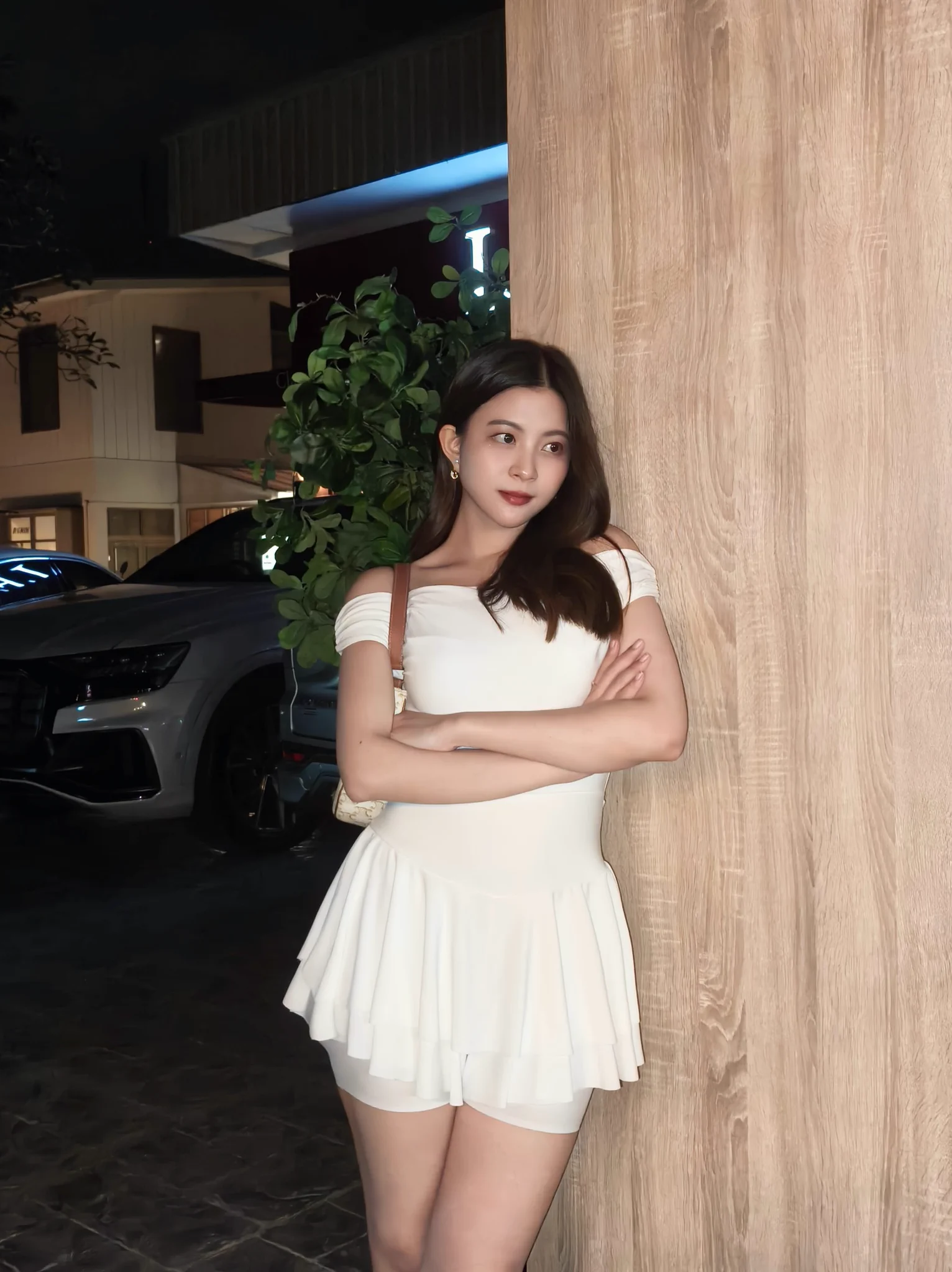 Aria on X / X