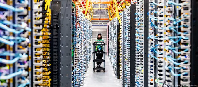 BairesParaTodos's tweet photo. ¿Se puede "apagar" una inteligencia artificial? https://t.co/YXRbWDIaYI #IA, #InteligenciaArtificial, #KillSwitch https://t.co/61CDIpMTvv