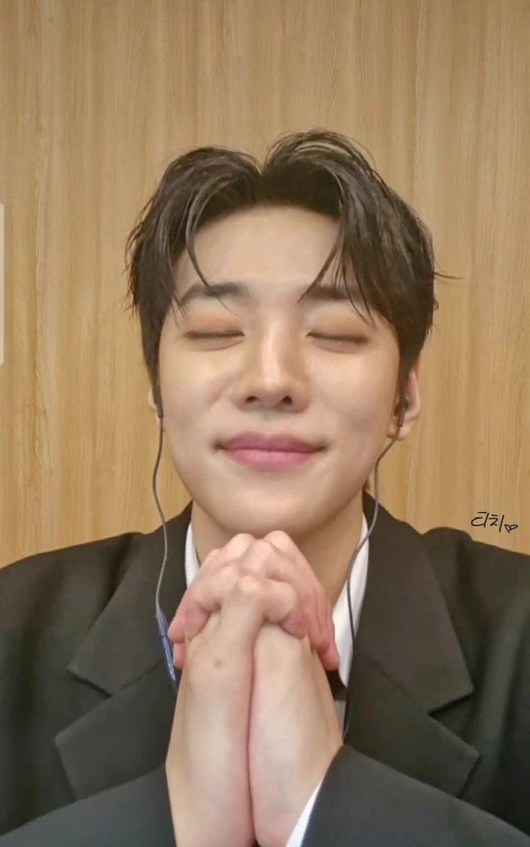 suntitch's tweet photo. 제발 꼭 당첨되어서 
10월 9일에 재찬이 만날 수 있게 해주세요🥺🙏 https://t.co/CZ3rWTRJQ3