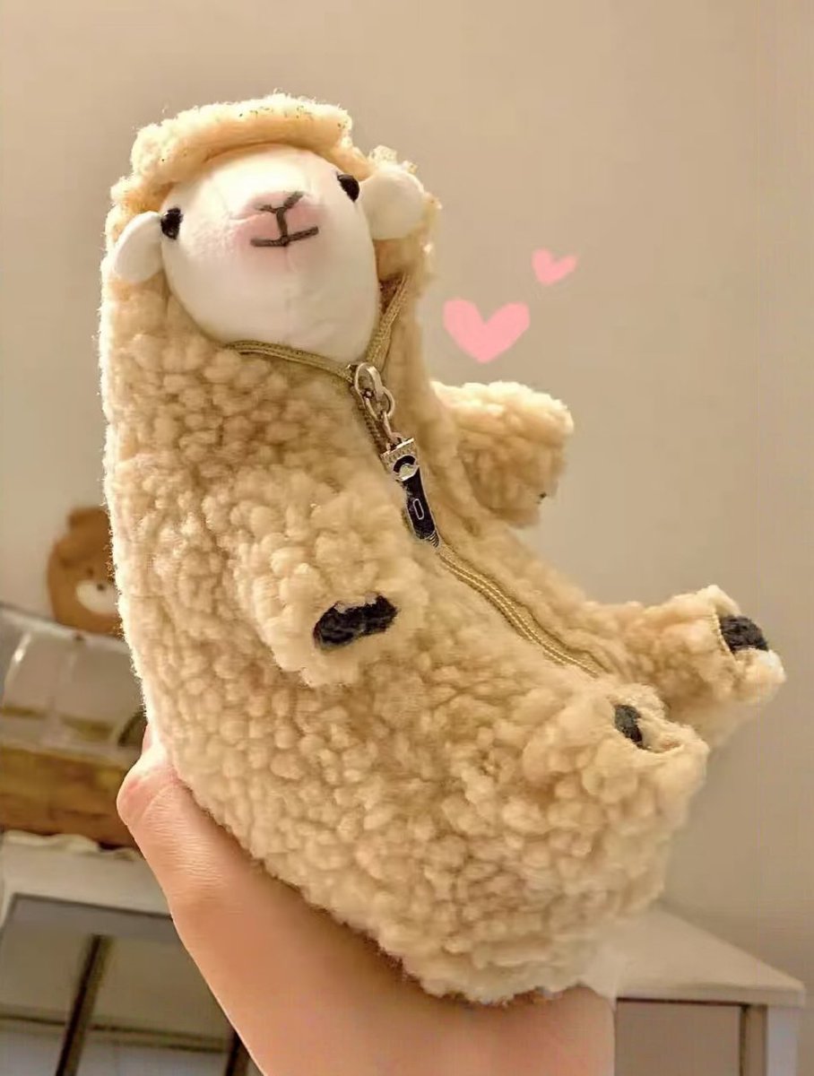 suopca's tweet photo. EHH GEMES 😭 ADA BONEKA DOMBA POTONG BULU.. HEHE LUCU BANGET https://t.co/ULClSROEn3