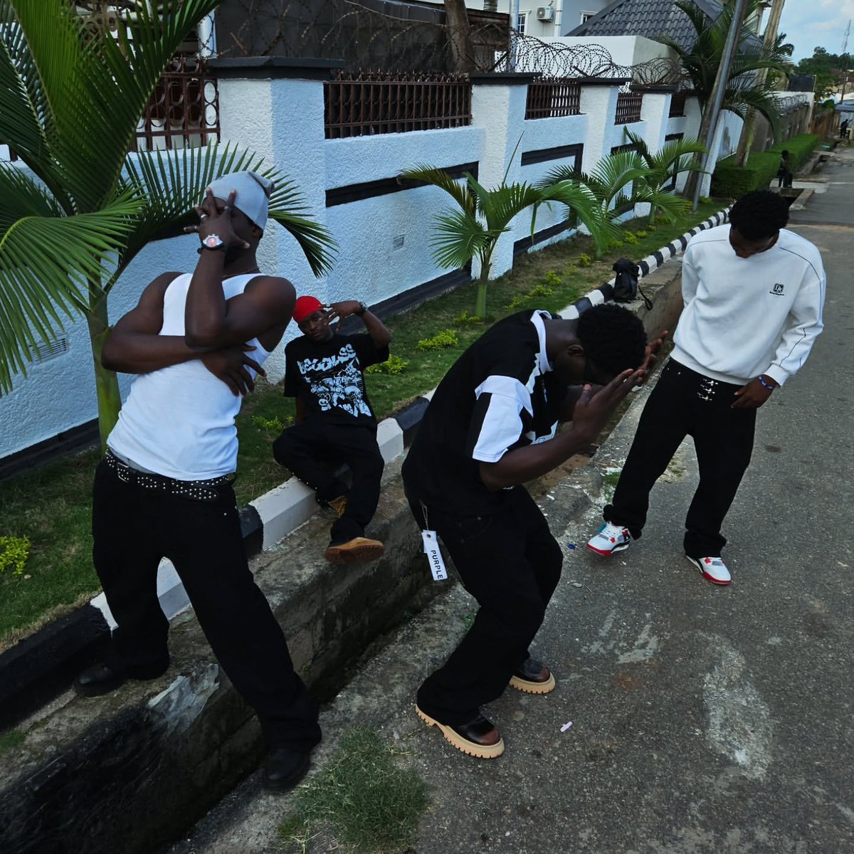 thugboytrendy's tweet photo. Nsg say we top of the riddimm!

Yo man i just got my sound FRONTLINE on all streaming platforms... please go run it up for the mandem, ma niccas prang like..

LINK IN BAIYOo
#nsg #thugboytrendy https://t.co/4qK62YSWHW