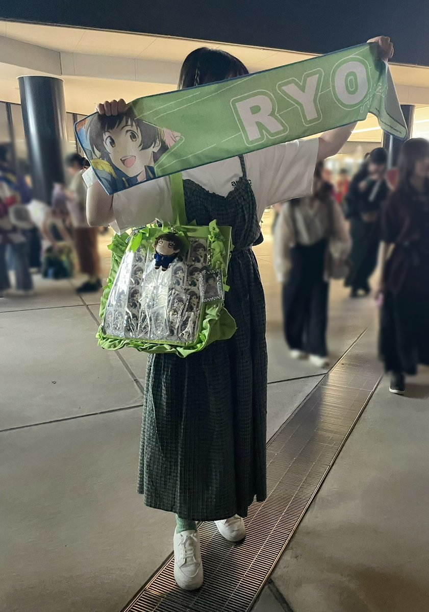 93rmaw's tweet photo. 改めてですが11thありがとう....😭
はじめての現地....もうなんか言葉に表せないくらい幸せであっという間で。
沢山泣いて癒されて叫んで本当に出会えて良かった。これからもずっとプロデュースさせて下さい❕✨

フラスタも参加しました💚
4枚目はぺーちゃまへの感想😌
#SideM11th_day2 
#SideM11th https://t.co/ASR0PZfv28