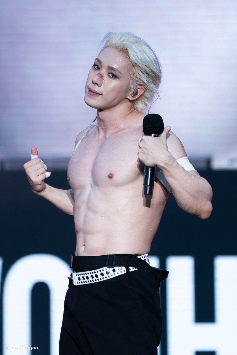 penciltoyou's tweet photo. 260912 WATERBOMB in KAOHSIUNG 
 
If it’s not you, I can’t get enough.

#원호 #WONHO #CORE #DontWakeMeUp https://t.co/VpNn8nrViz