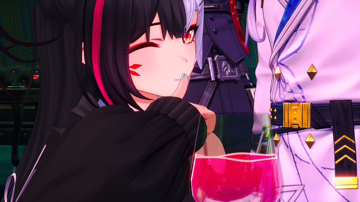 Requiem_bagel's tweet photo. "ミサちゃんは何飲んでるの？"
"トマトジュースだよ。ね、鑑定士"

"内緒、ね"

#NTE #NTE写真部 https://t.co/SqQP97vKWw