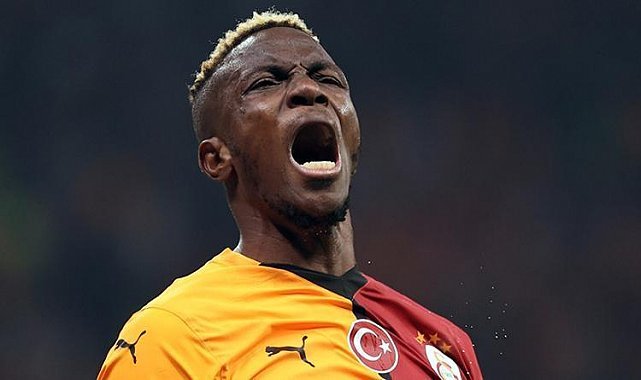 YellowRedReport's tweet photo. Ali Naci Küçük: “Leroy Sane’nin tekme yediği ve Galatasaray’ın kırmızı kart beklediği pozisyonda hakeme itiraz eden, tepki gösteren bir futbolcu yoktu. Victor Osimhen olsaydı o pozisyonda kıyameti kopartmıştı.” https://t.co/pg1bC7lOos