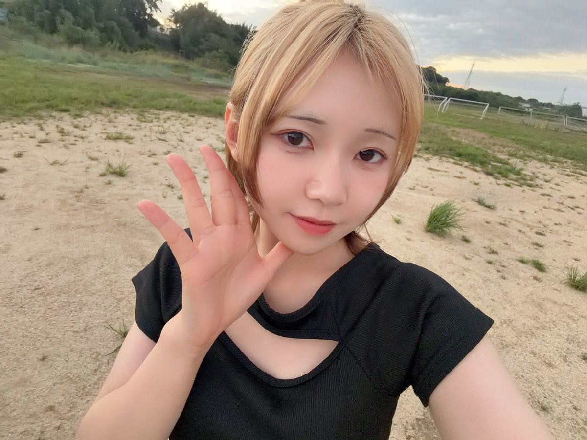 miuse_ren's tweet photo. 本日高田河川敷秋祭り出演させて頂きました！
ありがとうございます💕

お祭り楽しかった🍻🏮🍧🎆 https://t.co/zan55psqd8