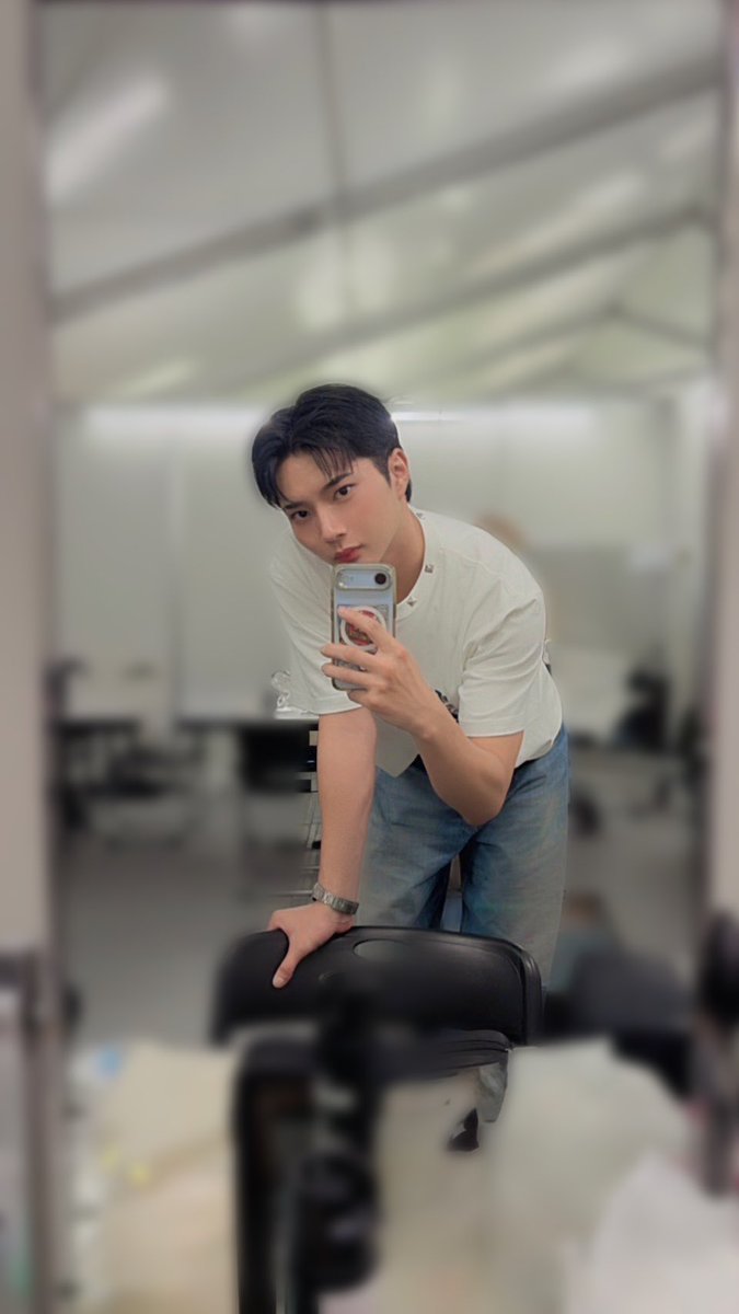owv_official's tweet photo. FEST. INAZUMA 2026 
━━ ━━ ━━ ━━ ━━ ⚡️

#OWV  #中川勝就
@KatsunariNK 

💜吉本興業プロフィール
https://t.co/uvXBu10c3g

📹OWV内の役割
https://t.co/AZyY6Ln39W

➖☆ ➖☆ ➖☆ ➖☆

🎪OWV LIVE TOUR 2026 -SQUAD-
📍9月27日 (日) 大阪・Zepp Namba
📍12月13日(日) 東京・両国国技館
🎟️ https://t.co/NWB1p6jIWS

📺10月6日(火)スタート
OWV 地上波初の冠番組
「なんでも検証！？ 全力戦士OWV」
🔗 https://t.co/vzrdM76wgk

💿2026.09.30 Release
OWV 13th Single『Lovey-Dovey』
🔗 https://t.co/XL7q2Tgso3

#フェストイナズマ 
#OWV_SQUAD #OWV_ラビダビ ☀️