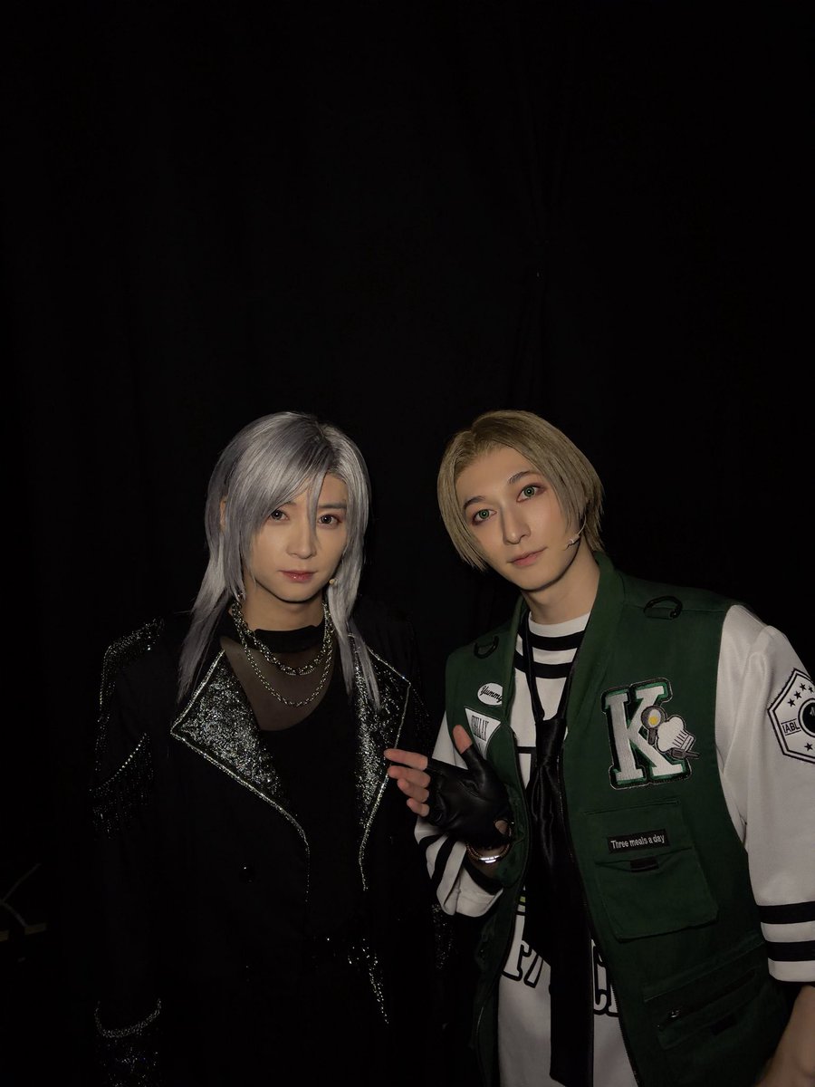 kohei_kamiyama's tweet photo. 「多聞くん今どっち ！？」THE STAGE
本日もありがとうございました！

X-Realの響さんと！！
伝説をこの目に焼き付けることができる日々が幸せです☺️

ついに明日は本公演千秋楽。
全部出し切るから、最後まで俺たちについてきてね🫰

#多聞ステ #F2TS https://t.co/vMphB1OQxn