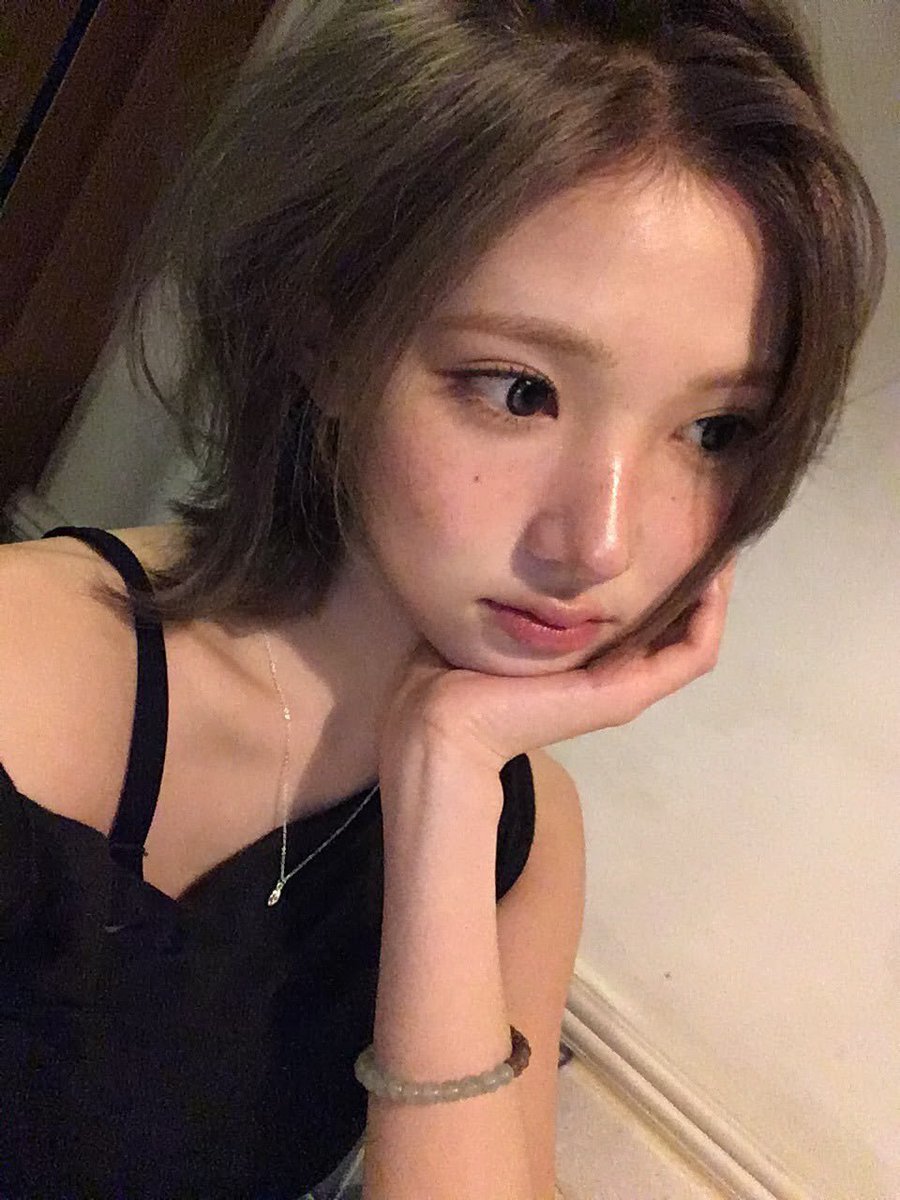 chuuuu__2's tweet photo. 연상콤옴ㅈㄴ… https://t.co/E7NCaZbb0n
