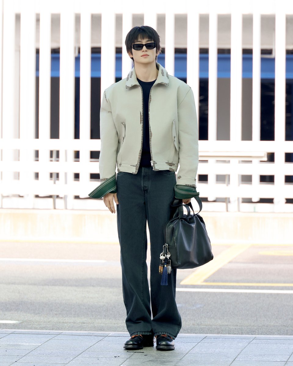 prada_japan's tweet photo. #プラダ アンバサダーのジェヒョンが、プラダ 2027年春夏ウィメンズファッションショーに出席するため、プラダのルックでミラノへ。

#PradaSS27 #PradaPeople #Prada #Jaehyun https://t.co/WgUIDRqsyr
