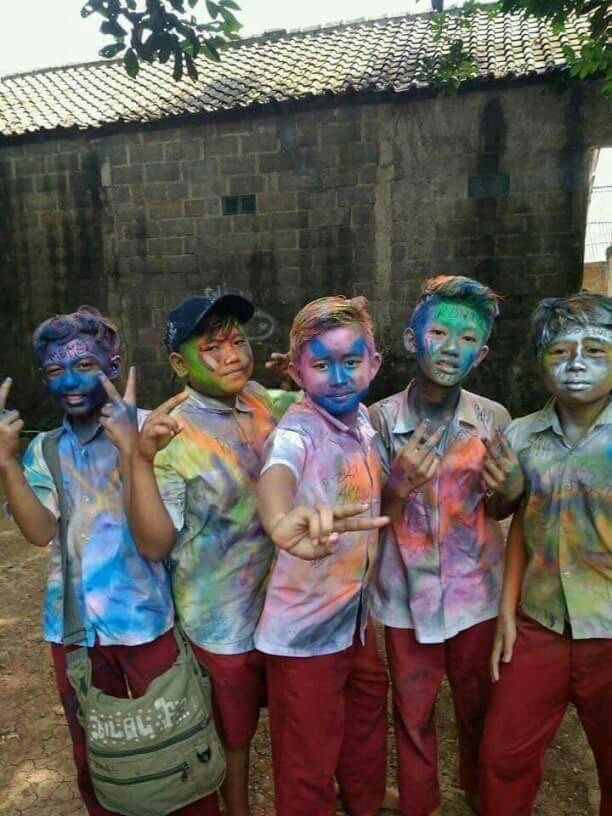 StudentsLeo's tweet photo. Satu tone kah? https://t.co/cJrlsTolGb