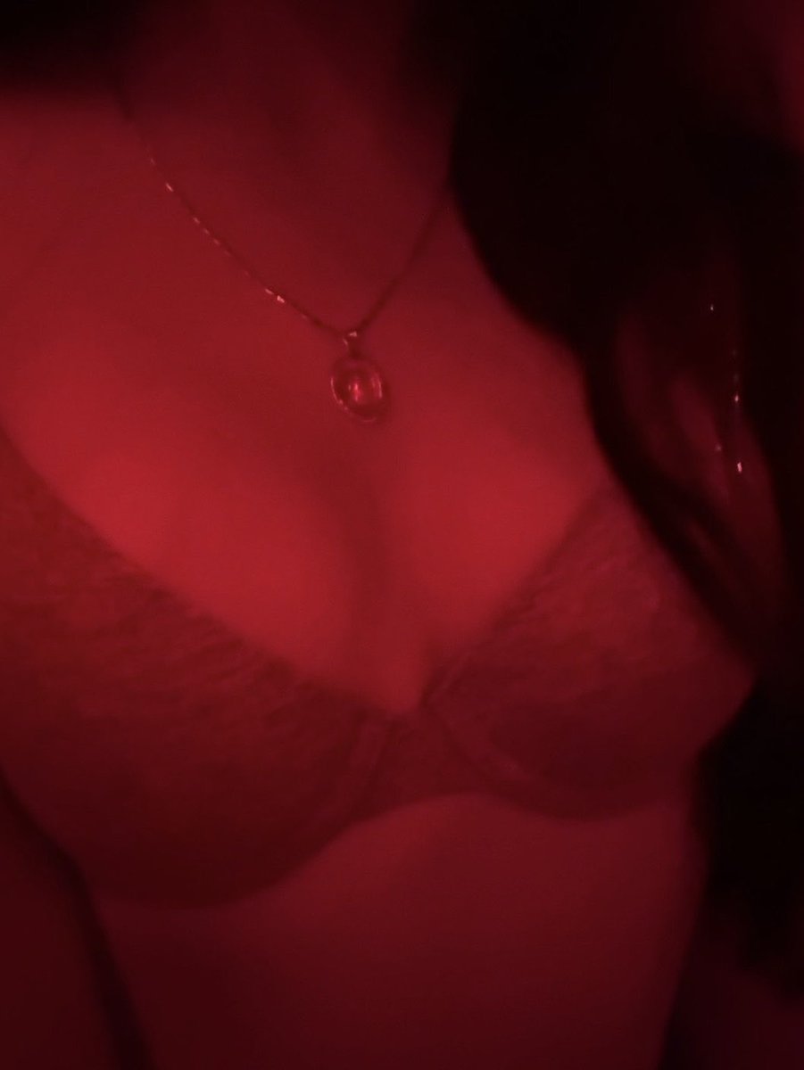 xelyniex's tweet photo. morning freaks #nsfwtwt❣️#asian https://t.co/CUF5XS13dy