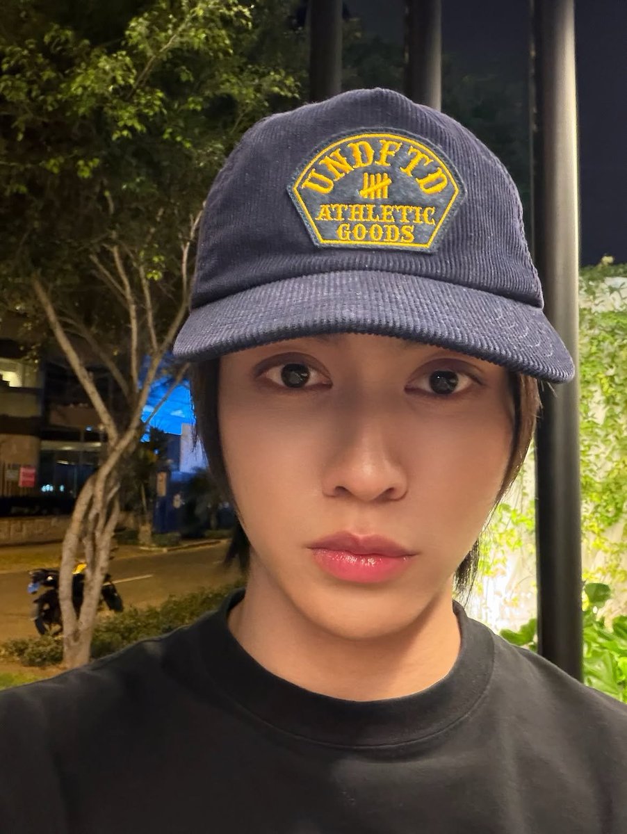 HtetHtetSuKyi's tweet photo. You will always be my favorite destination, my home, and my whole heart. I love you forever <3 
@besevboom 

#besevboom https://t.co/YjUuPiC3tX