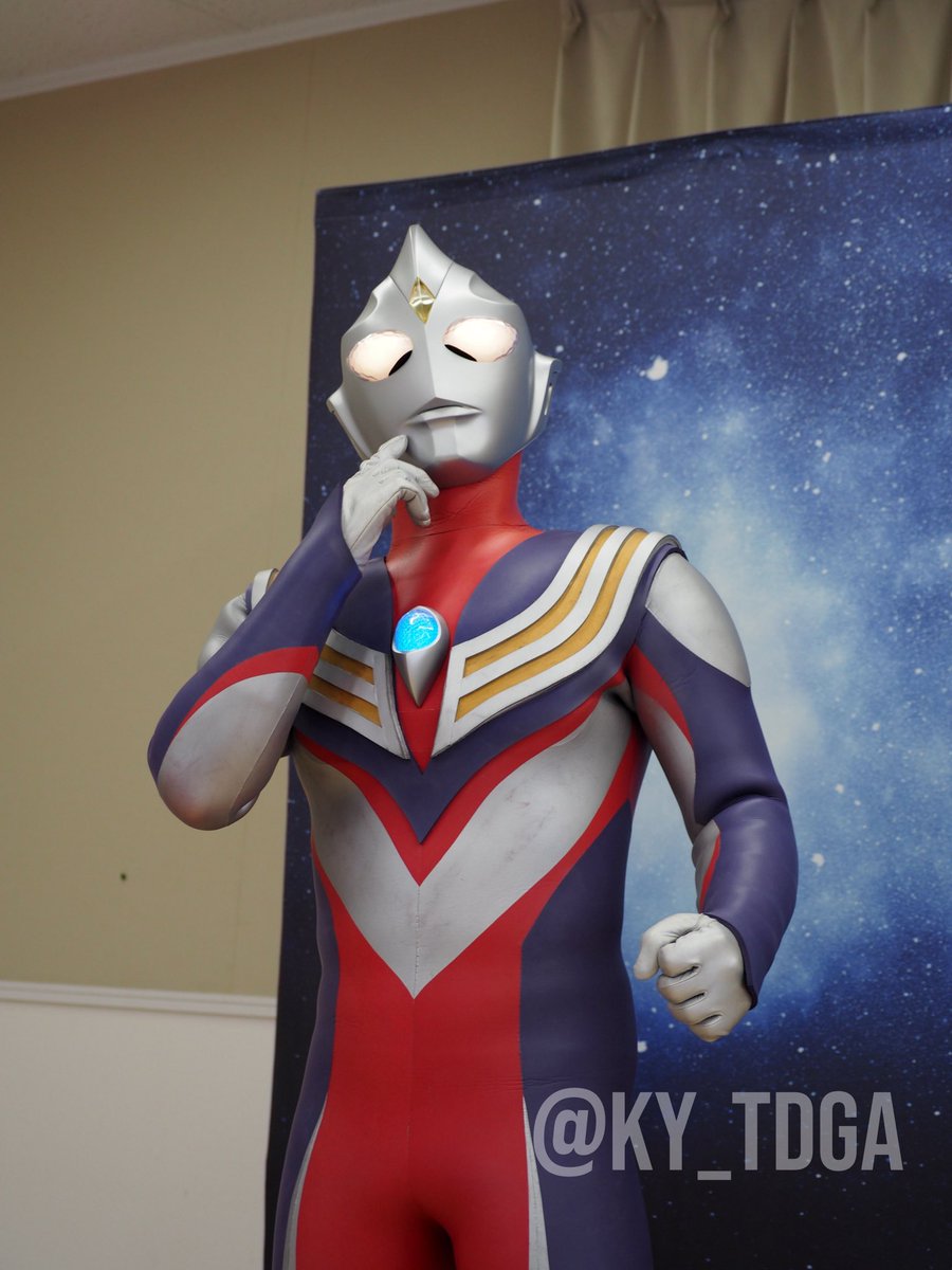 ky_TDGA's tweet photo. ウルトラマンティガに関するクイズで遊ぶことになり
なぜかティガも答える側になったら
誰よりも積極的に答えるティガ

考えてる姿が可愛すぎるわ😳✨ https://t.co/GvEiAdNPhr