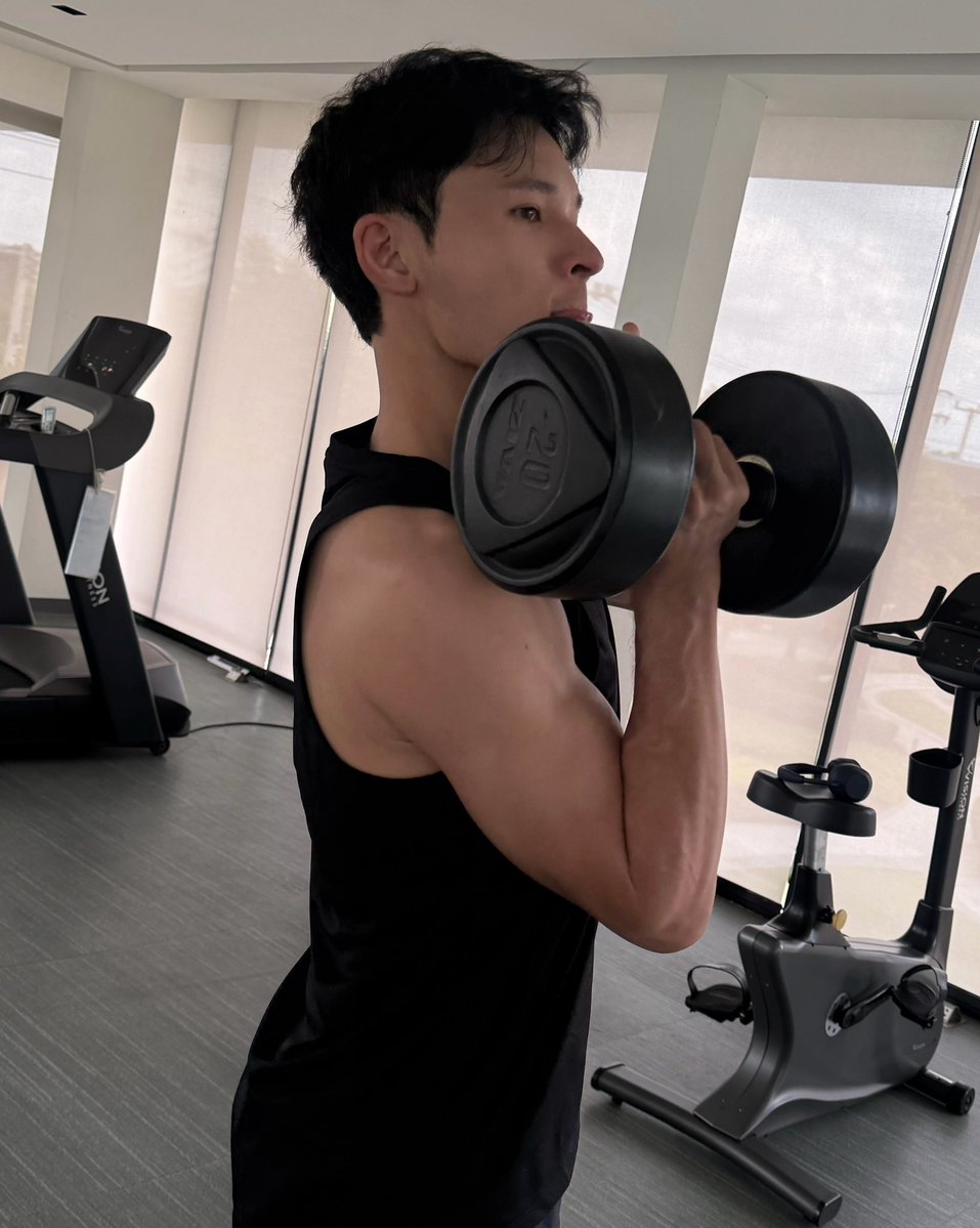 pearlpeakth's tweet photo. 🐶[IG update] pearlpooo

🔗 https://t.co/w2HWcAOexZ

@pearlpooo   

#pearlpooo  #PearlSatjakorn #เพิร์ลศัจกร https://t.co/mGc6RPq8Jz