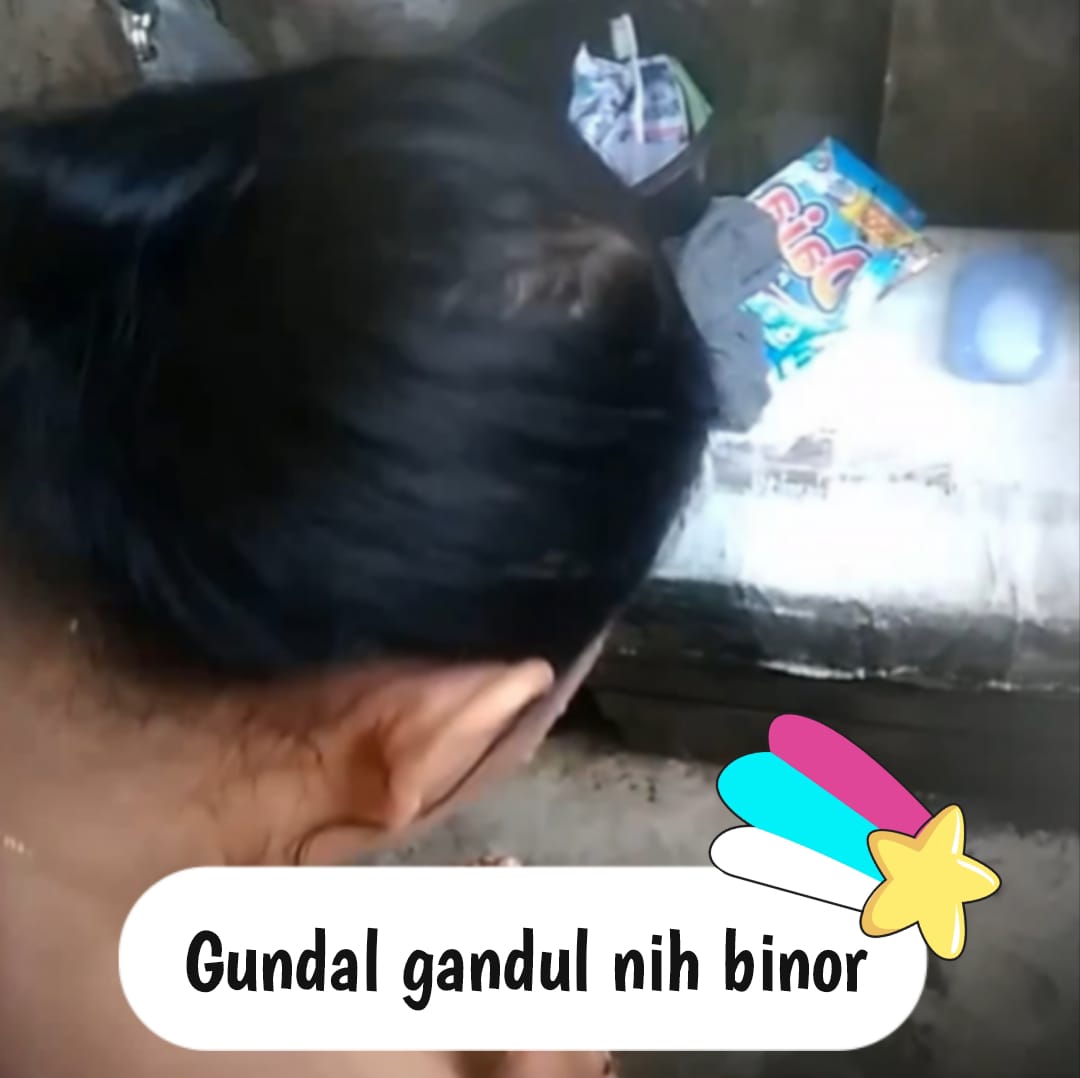 Lalabunadok's tweet photo. Ntp rumah tetangga di desa. 

🔻
https://t.co/FbrVPLzy9c https://t.co/ZebeQEsmss