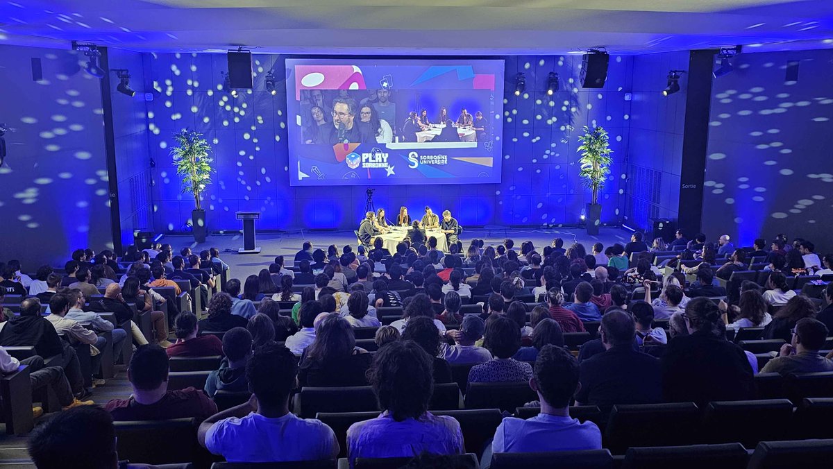 FE_IDF's tweet photo. 🎮 Ce week-end, nous étions présents à la 10e édition du @PlaySorbonneU Festival organisé par l’association étudiante de Sorbonne Université !

Un beau moment de partage autour de l’esport étudiant. 👏

Bravo à toutes les équipes mobilisées ! 🏆 https://t.co/Jh4KWeIGc9