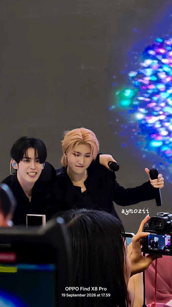 aynozii's tweet photo. 190926

What's the meaning of this Hyeonbin-a &amp; Yeonwoo-a? 🥵🔥🫠

#NOWZ #koreatravelfair2026 #NOWZ_INDONESIA #HYEONBIN #YEONWOO https://t.co/ARNl5kd8Ys