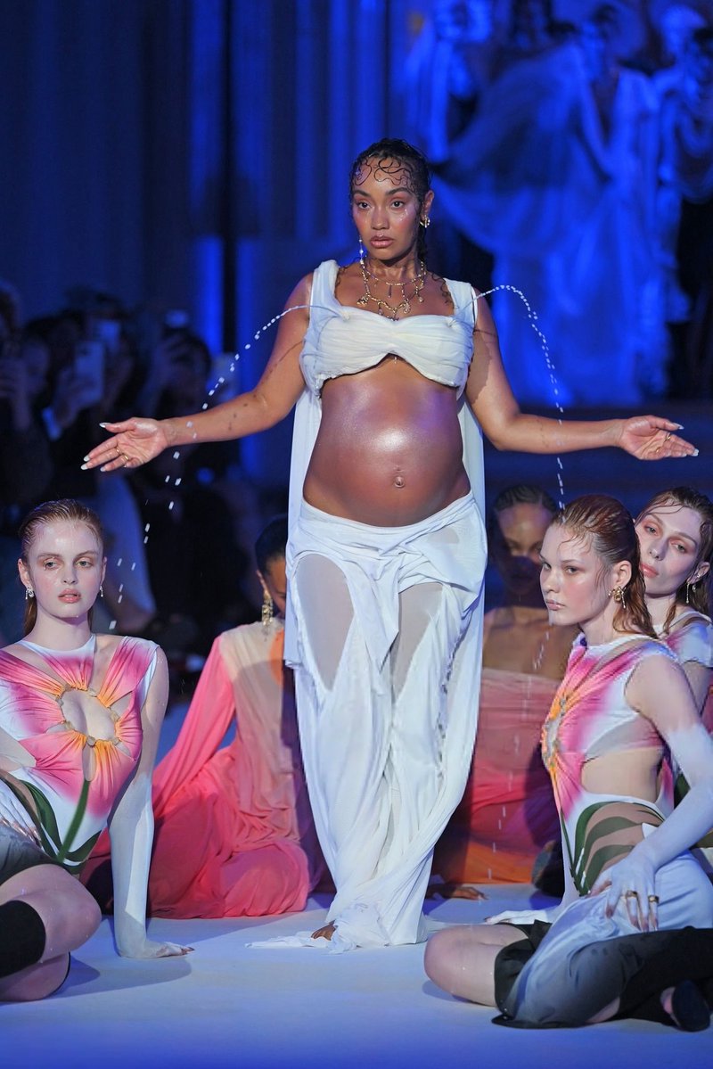 LAPManagement's tweet photo. "We are pregnant with our own self. We give birth to different versions of ourselves when we grow too large inside us to be hidden and then again will be reborn.” — Di Petsa

#LFW #LondonFashionWeek https://t.co/gs0f0NzKa3