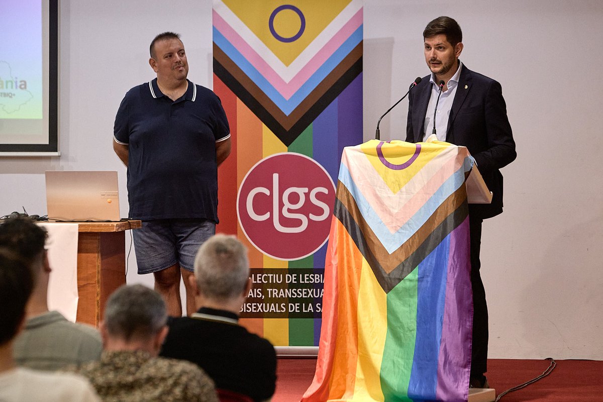 aj_gandia's tweet photo. 🏳️‍🌈 Gandia reivindica la memoria y los derechos LGTBI en las V Jornadas contra la LGTBI-fobia Javier Abil Orpegui.

ℹ️ https://t.co/mTeZdQc2GF

📷 Natxo Francés https://t.co/hyUuJXN1sw