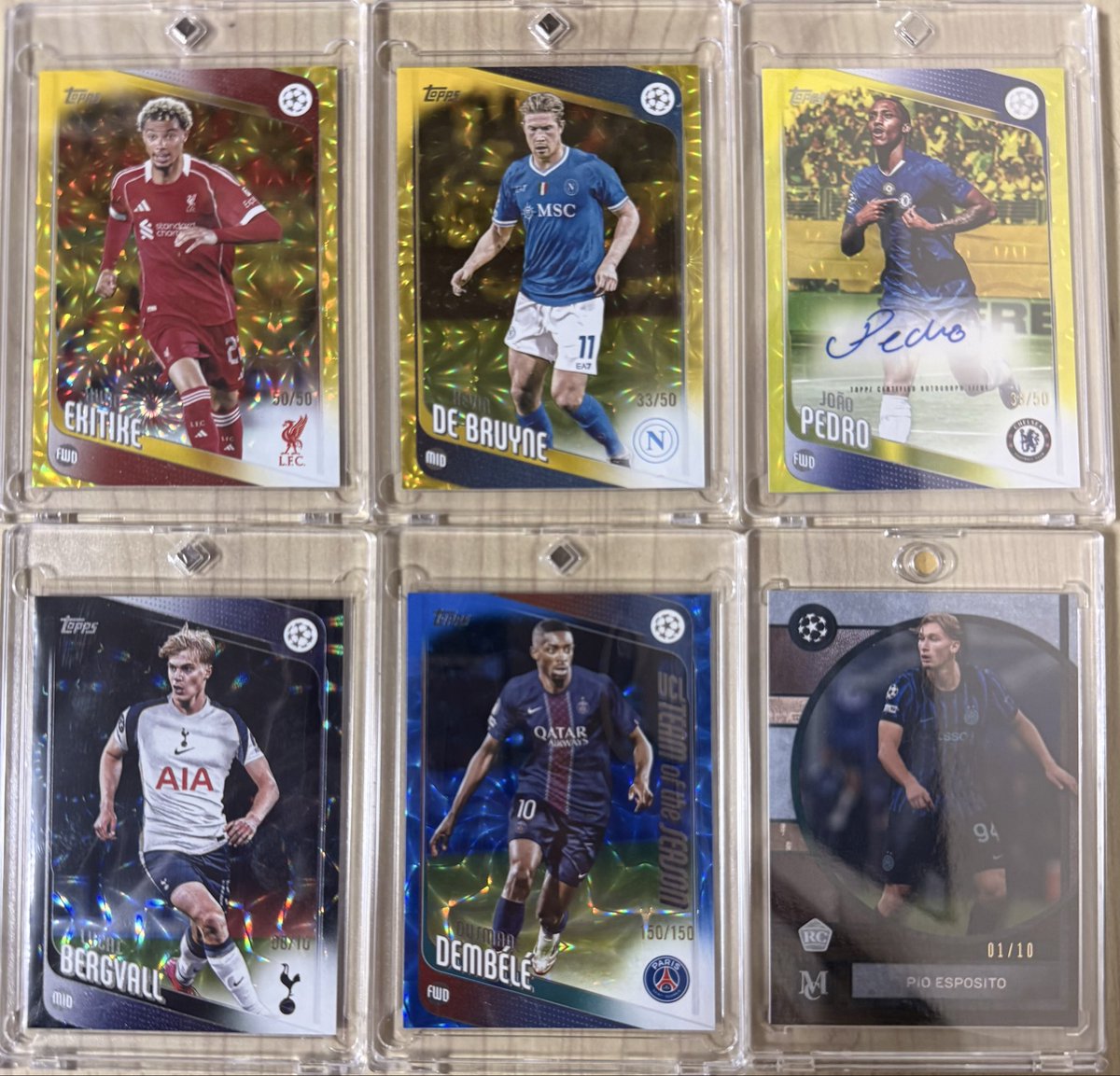 massl_power's tweet photo. 拡散希望

topps サッカー　カードのトレード募集してます。
ベリンガム集めてるのでトレード願いたいです。一応金銭も可能ですので、フォローDMお願いします！

#topps
#soccer
#カード交換
#JudeBellingham https://t.co/0jlCWaKKQE