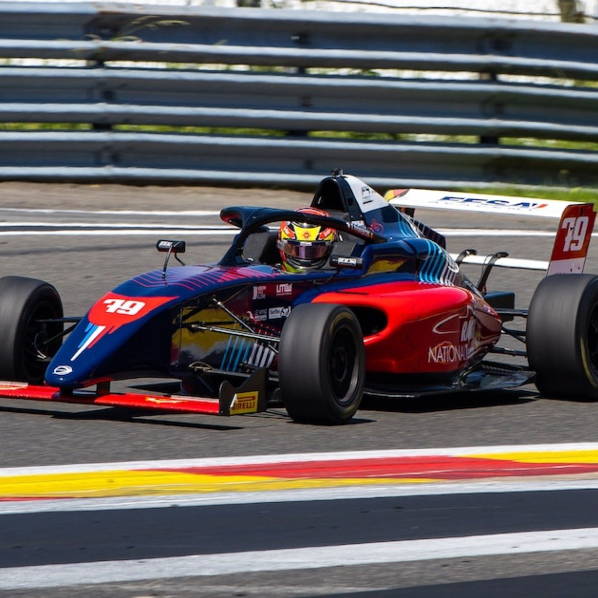 percy_wolff's tweet photo. Fun fact : le champion de F4 France 🇫🇷 risque d'être titré... demain !

Si Thibaut Ramaekers 🇧🇪 participe bien aux tests d'après-saison de FREC 🇪🇺 avec ART au Paul-Ricard demain, il ne sera pas éligible à marquer des points sur la finale de F4 sur ce même circuit en octobre ! https://t.co/6XeX54ZOwY
