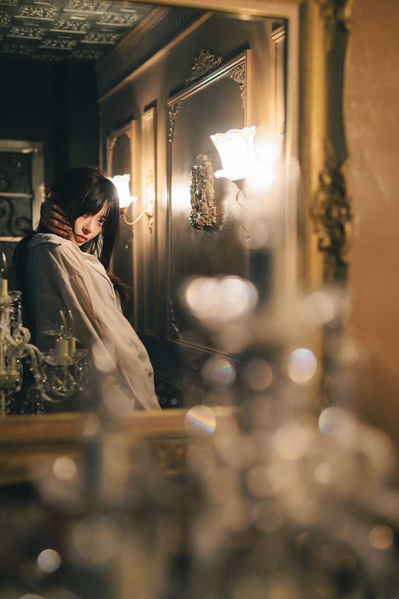 koba_koba3's tweet photo. In the Mirror 

model 霜月華 @hana_partner 
@photopartnerjp https://t.co/6dByhIEz5m