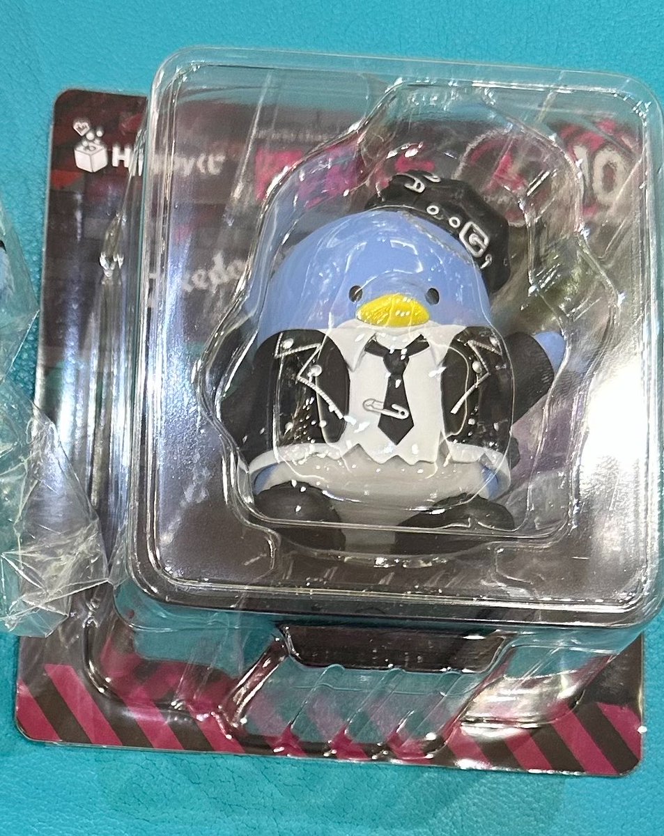 smotorihiki's tweet photo. サンリオ Happy くじハッピーくじ　PUNKS Party Halloween 2026  交換 譲渡

譲 A賞 タキシードサム

求 A B賞キティ クロミ 定価＋送料

郵送もしくは名古屋金山手渡し。

よろしくお願い致します。

検索にかからないためお目に止まった方リポストしてもらえると嬉しいです😭 https://t.co/R8up5XvqDt