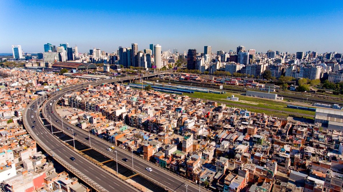 JunPerezta's tweet photo. @Taomichiba Me acorde de un barrio de mierda buenos hambres Hambrientina. La capital más europea del mundo https://t.co/7Hxac7ehut