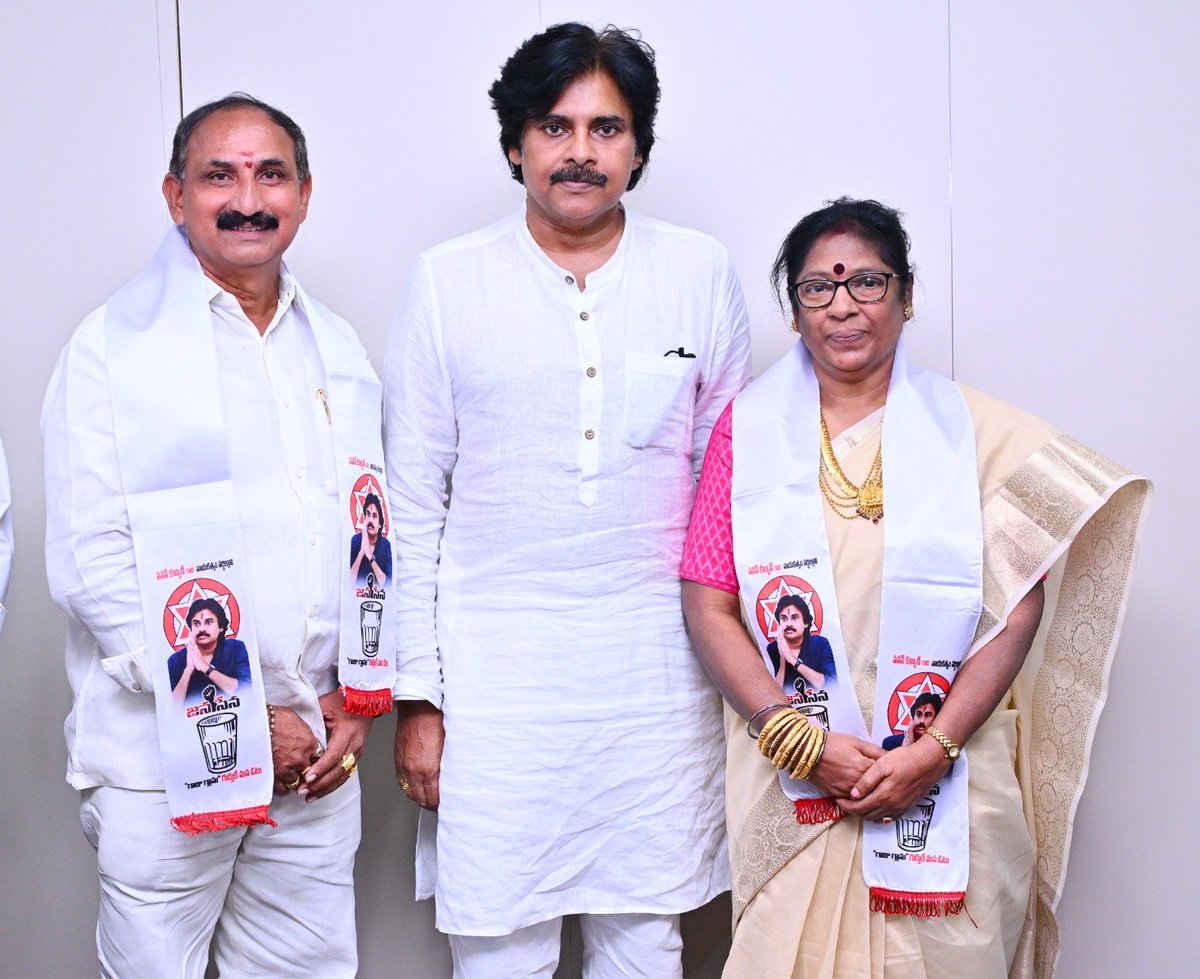 JanaSenaParty's tweet photo. @PawanKalyan https://t.co/XRJDtTZ1sh