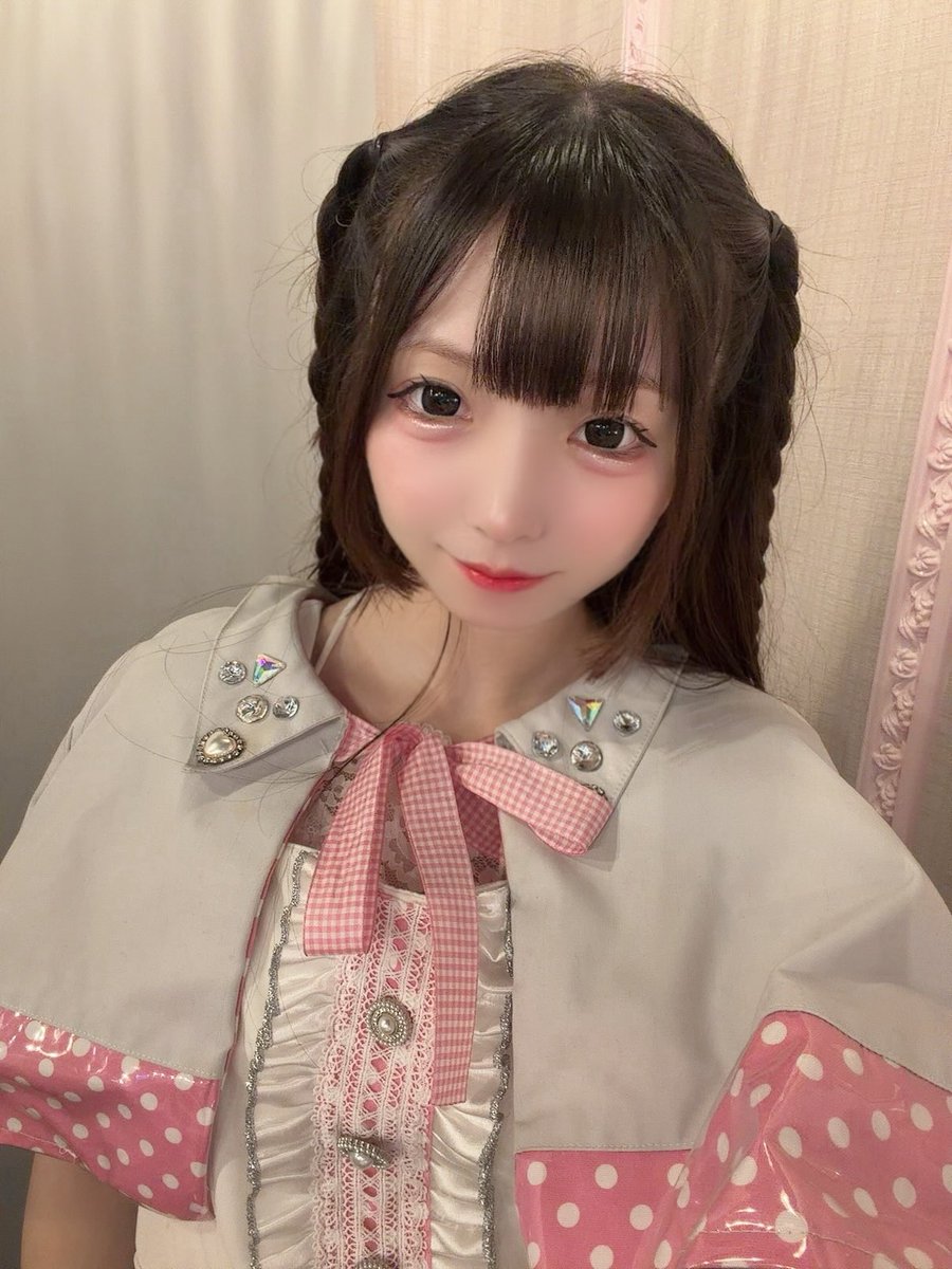 sui_lumicherie's tweet photo. 今日はオフ会とリルありがとうございました♡
たくさん会いに来てくれてありがとう🩵
お店の方でみんなとたくさん話せたからよかったよ！
明日は、歌舞伎町タワーでフリーライブあります♡
12:00からライブなので会いに来てくれたら嬉しいです！ https://t.co/NuqcL2LGwV