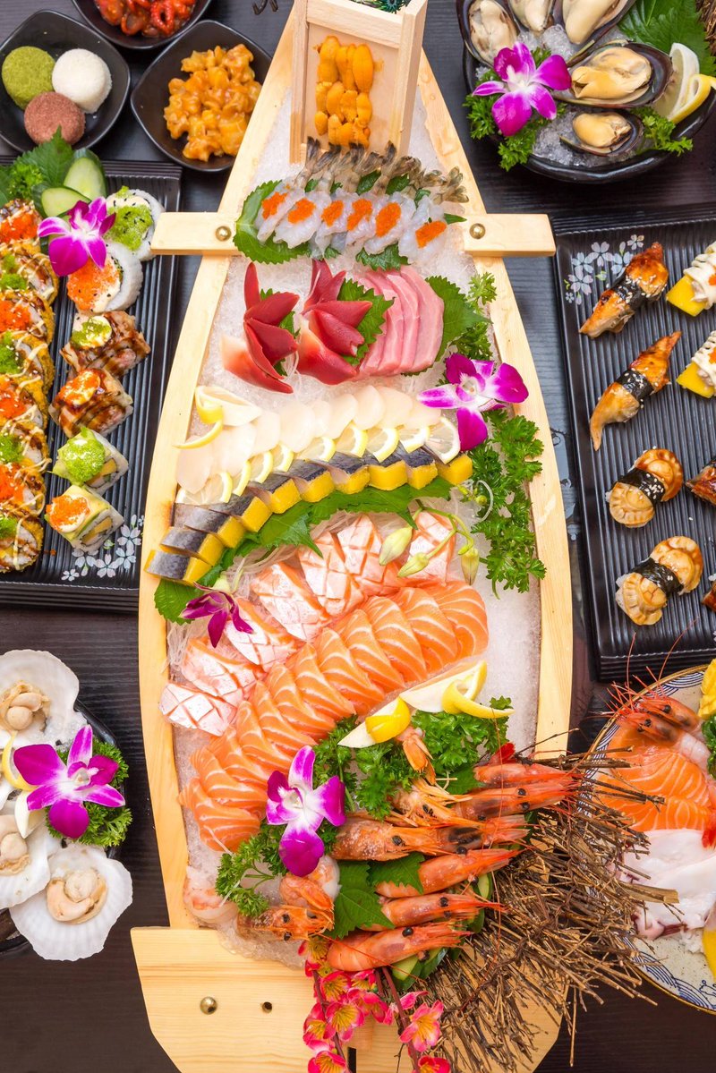NubiaSurles's tweet photo. A taste of Tokyo on your plate tonight!  Fresh fatty tuna nigiri + warm miso soup = pure comfort in every bite. Who’s joining me for Japanese dinner https://t.co/wXAlwpZ385