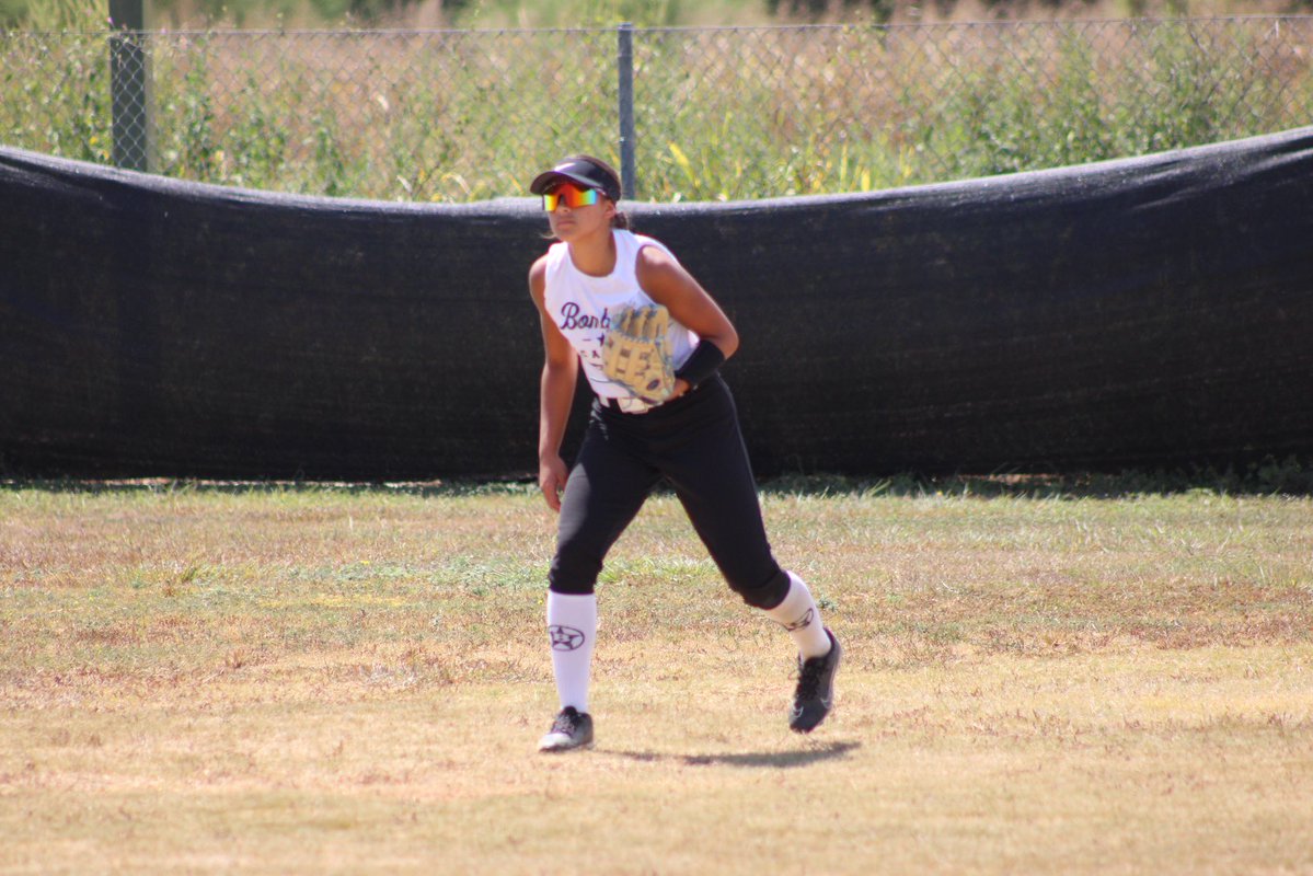 AriyaCleveland's tweet photo. Another Bombers org practice and scrimmage in the books! 💣🥎 The work has been put in, the reps are stacking up, and now it’s time for the REAL games to begin. 🔥

Ready to compete. Ready to go. Let’s get it! 💪

#BombersFastpitch #BlueBloods #TheStandardIsTheStandard #softball https://t.co/MKLW4fkugY