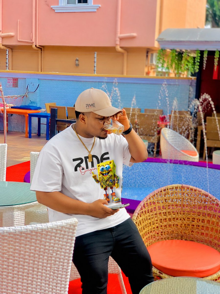 RmeOriginal's tweet photo. When ever you looking for the best outfit brand ...

Search RME ORIGINALS..

Push Monday 💪 

All available on pre order . https://t.co/of4vMuBEZl