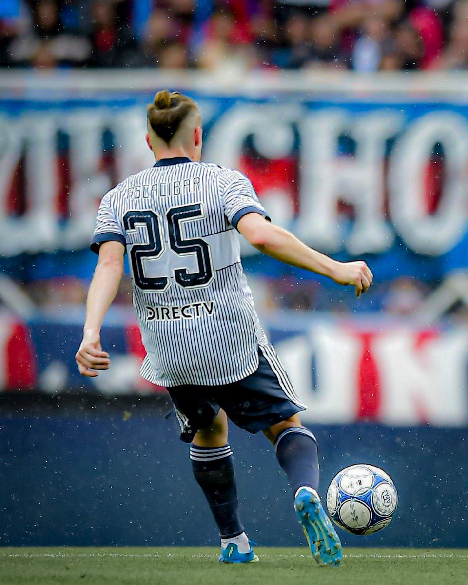Ascacibar97's tweet photo. Triunfo importante, vamos Boca vamos! 💙💛💙 @BocaJrsOficial https://t.co/ocDsBc5UVq